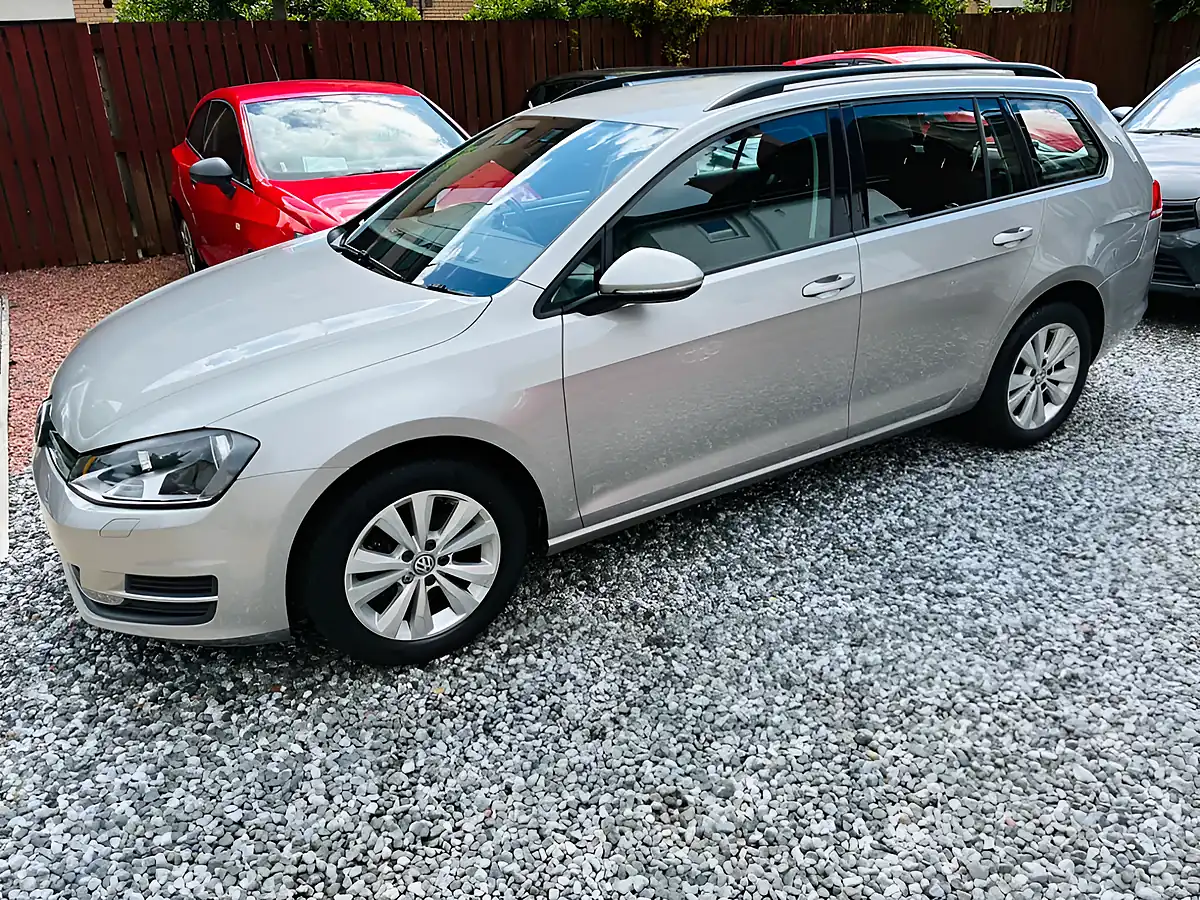 Used 2016 Volkswagen Golf Se Silver - Interior and Exterior details 2