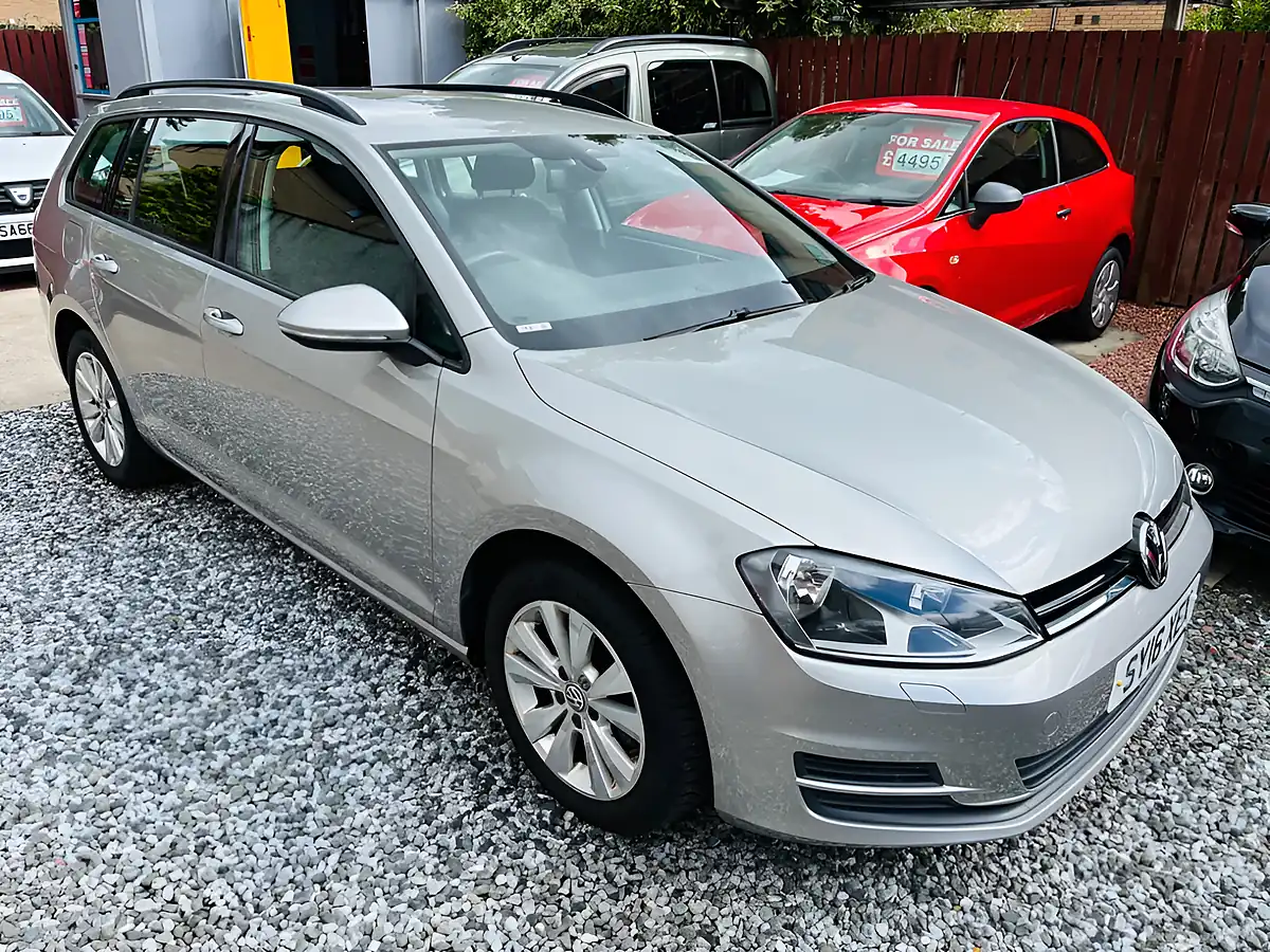 Used 2016 Volkswagen Golf Se Silver - Interior and Exterior details 6