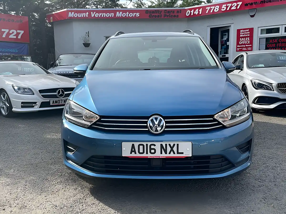 Used 2016 Volkswagen Golf Sv Se Blue - Interior and Exterior details 9