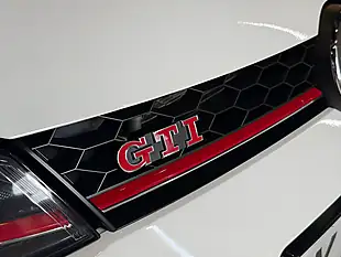Used 2016 Volkswagen Golf White - Interior and Exterior details 10