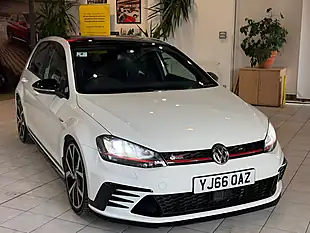 Used 2016 Volkswagen Golf White - Interior and Exterior details 3