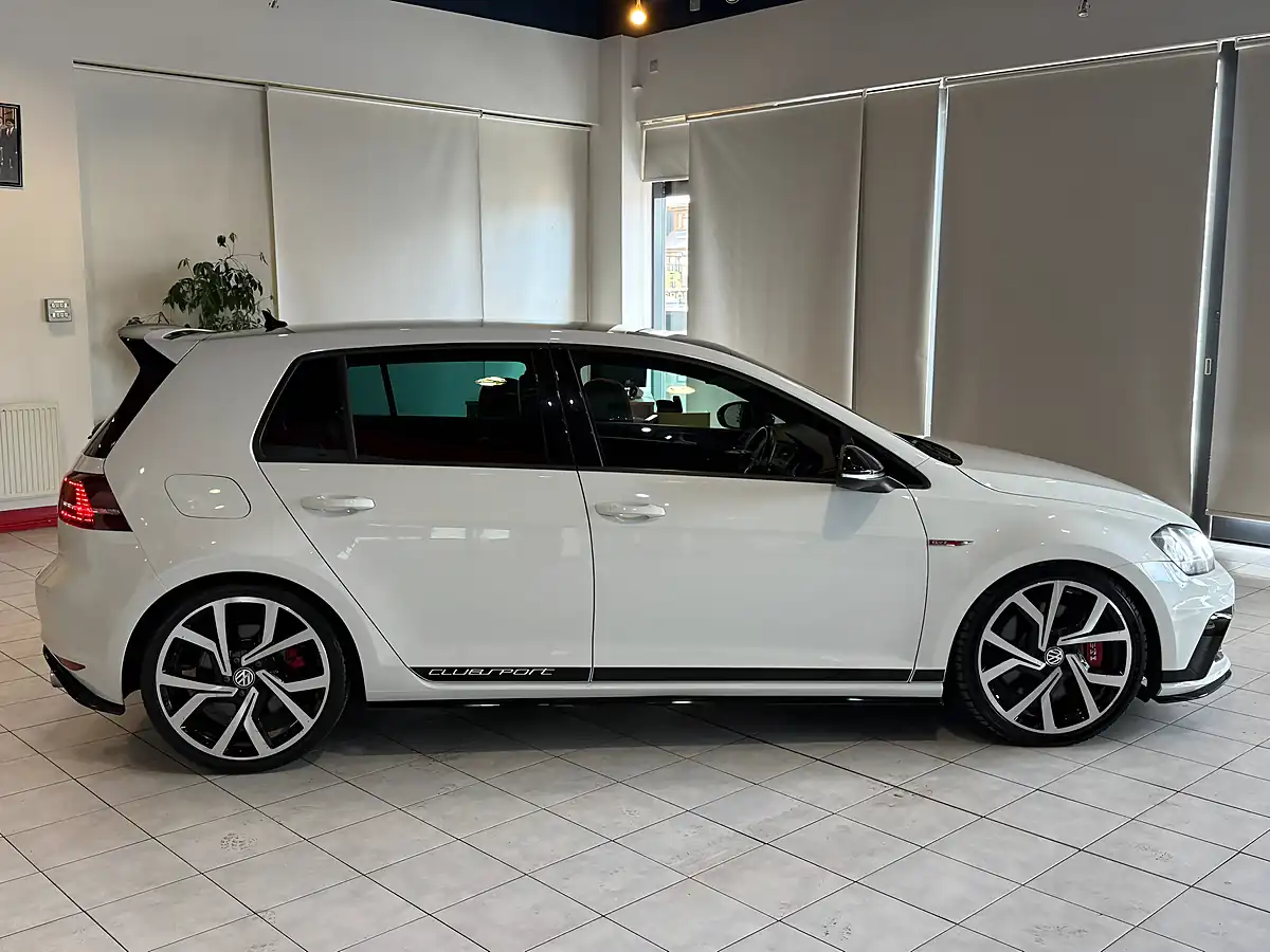 Used 2016 Volkswagen Golf White - Interior and Exterior details 7