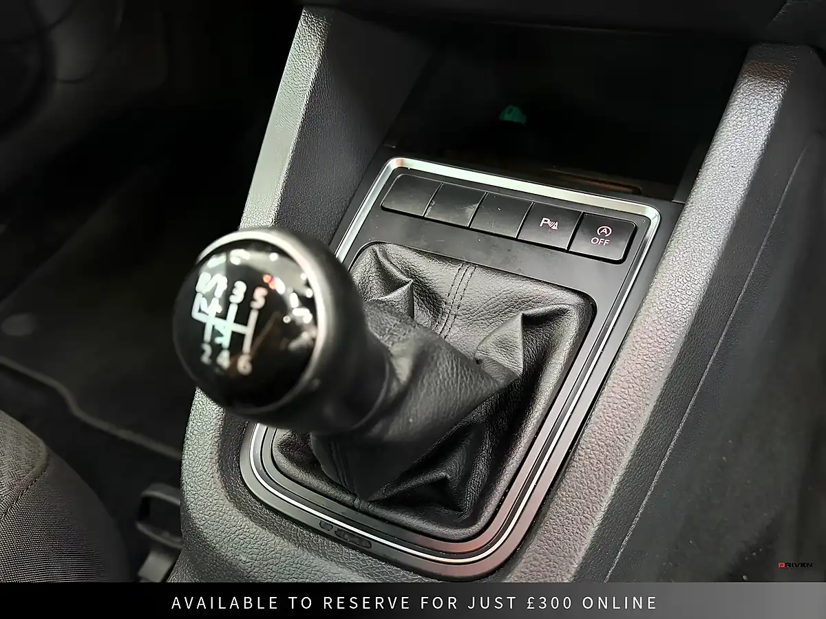 Used 2016 Volkswagen Jetta Se Grey - Interior and Exterior details 13