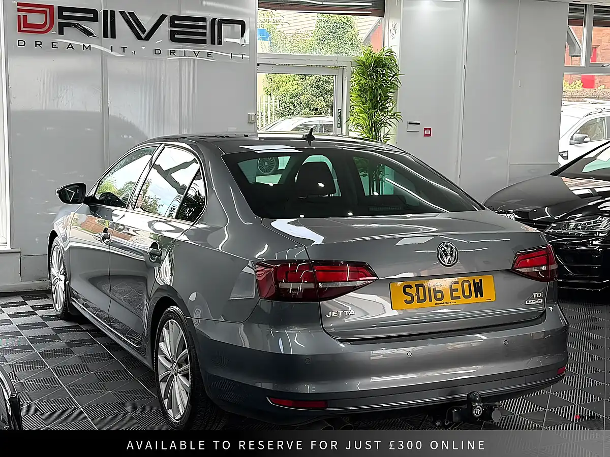 Used 2016 Volkswagen Jetta Se Grey - Interior and Exterior details 2