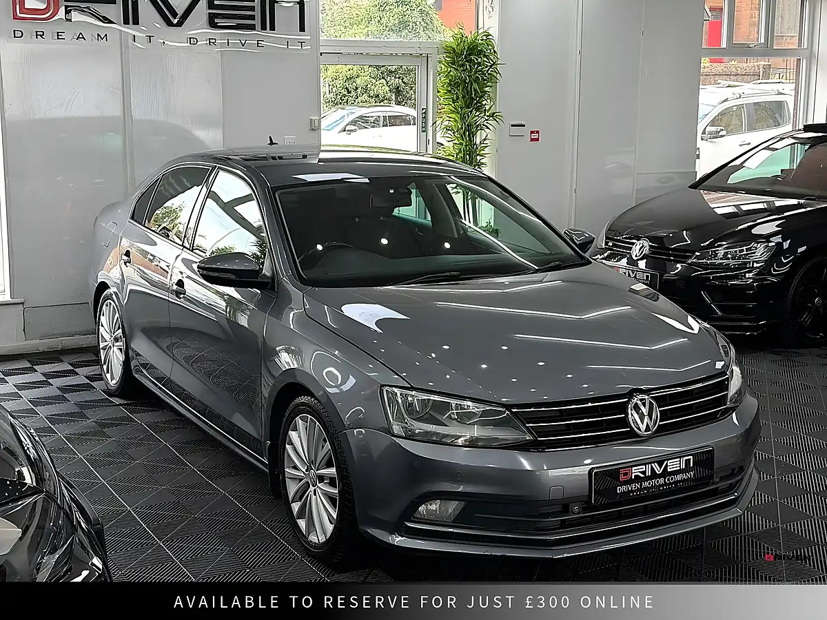 Used 2016 Volkswagen Jetta Se Grey - Interior and Exterior details 8