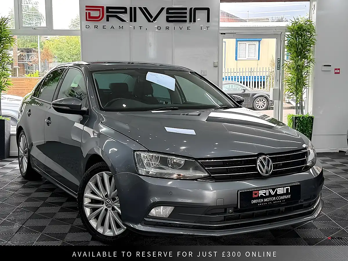 Used 2016 Volkswagen Jetta Se Grey - Interior and Exterior details 9