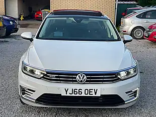 Used 2016 Volkswagen Passat Advance White - Interior and Exterior details 3