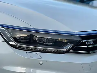 Used 2016 Volkswagen Passat Advance White - Interior and Exterior details 9