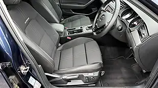 Used 2016 Volkswagen Passat Alltrack Blue - Interior and Exterior details 16