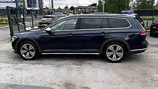 Used 2016 Volkswagen Passat Alltrack Blue - Interior and Exterior details 6