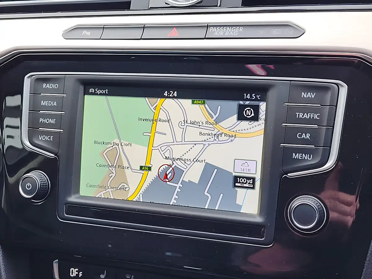 Used 2016 Volkswagen Passat Bluemotion Tech GT Blue - Interior and Exterior details 13