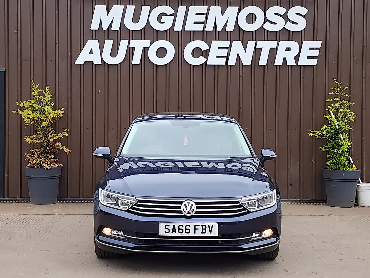 Used 2016 Volkswagen Passat Bluemotion Tech GT Blue - Interior and Exterior details 3