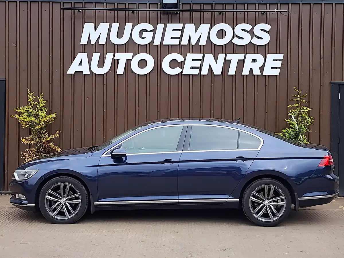 Used 2016 Volkswagen Passat Bluemotion Tech GT Blue - Interior and Exterior details 4