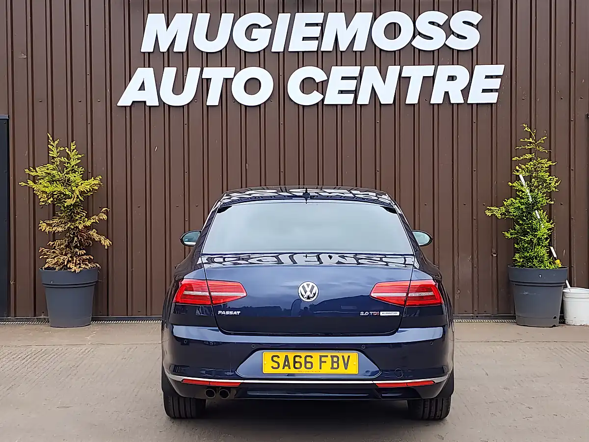 Used 2016 Volkswagen Passat Bluemotion Tech GT Blue - Interior and Exterior details 5