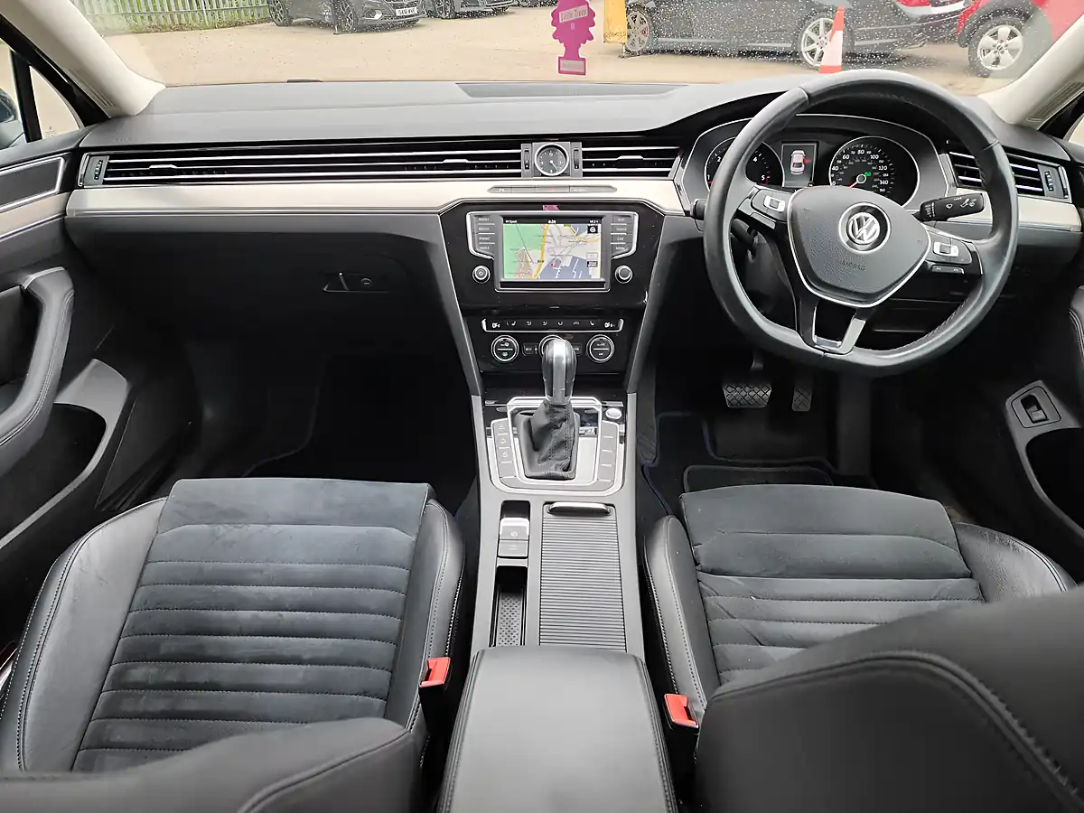 Used 2016 Volkswagen Passat Bluemotion Tech GT Blue - Interior and Exterior details 7