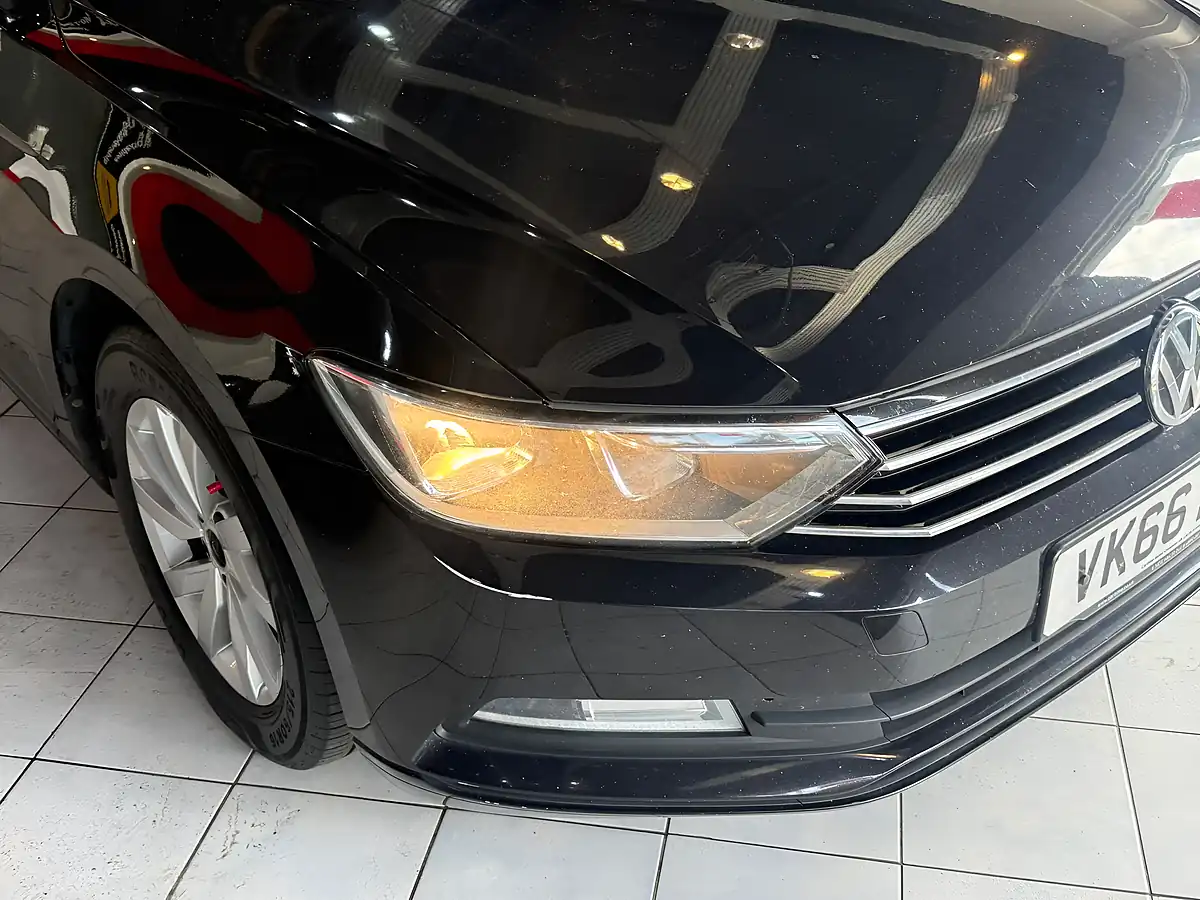 Used 2016 Volkswagen Passat Bluemotion Tech S Black - Interior and Exterior details 3