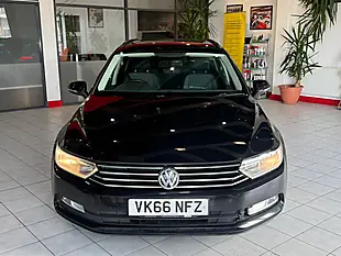 Used 2016 Volkswagen Passat Bluemotion Tech S Black - Interior and Exterior details 4