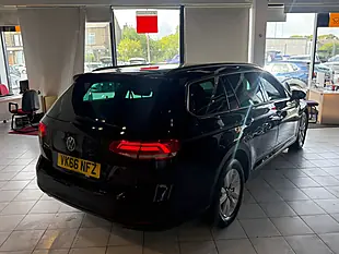 Used 2016 Volkswagen Passat Bluemotion Tech S Black - Interior and Exterior details 9