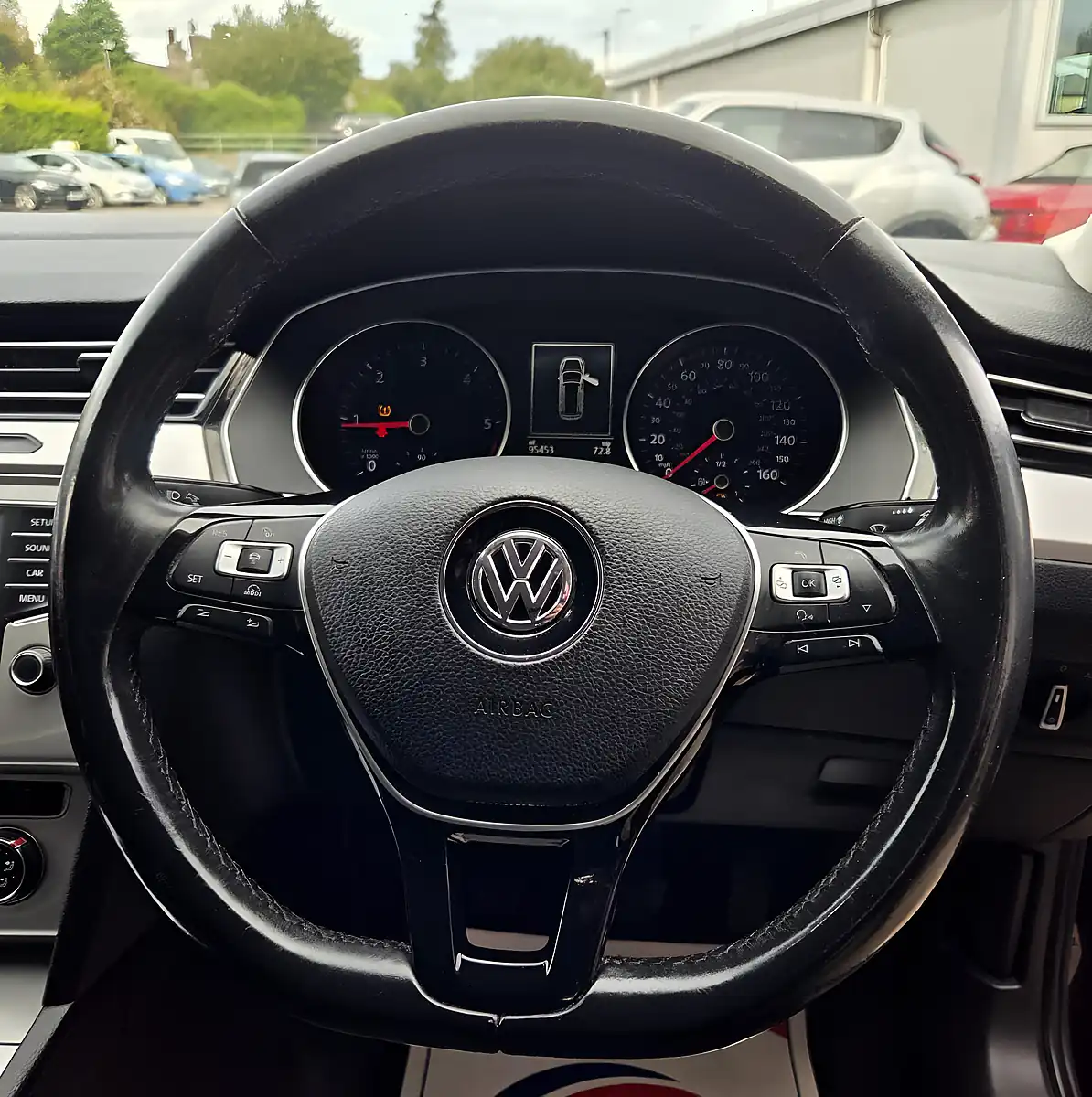 Used 2016 Volkswagen Passat Bluemotion Tech Se Black - Interior and Exterior details 15