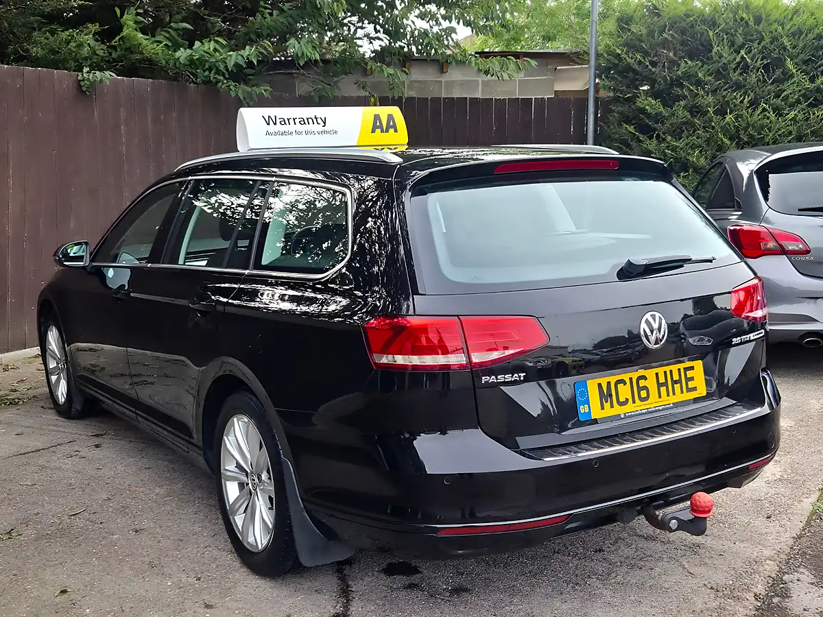 Used 2016 Volkswagen Passat Bluemotion Tech Se Black - Interior and Exterior details 4