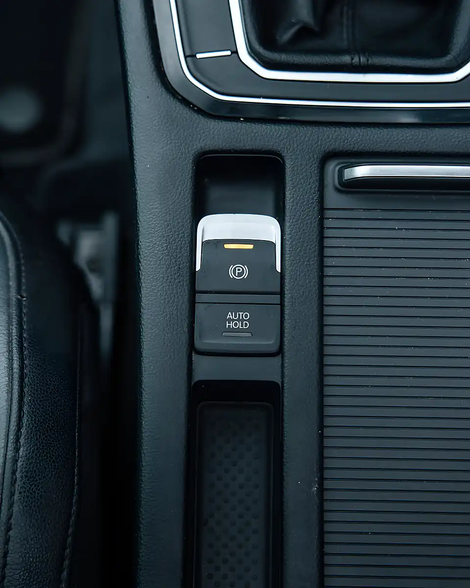 Used 2016 Volkswagen Passat GT Black - Interior and Exterior details 18