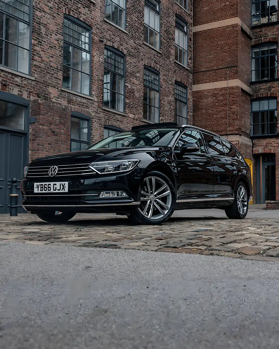 Used 2016 Volkswagen Passat GT Black - Interior and Exterior details 4