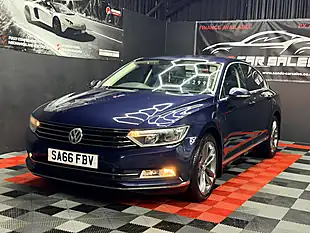 Used 2016 Volkswagen Passat GT Blue - Interior and Exterior details 15