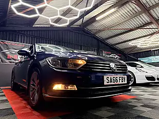 Used 2016 Volkswagen Passat GT Blue - Interior and Exterior details 17