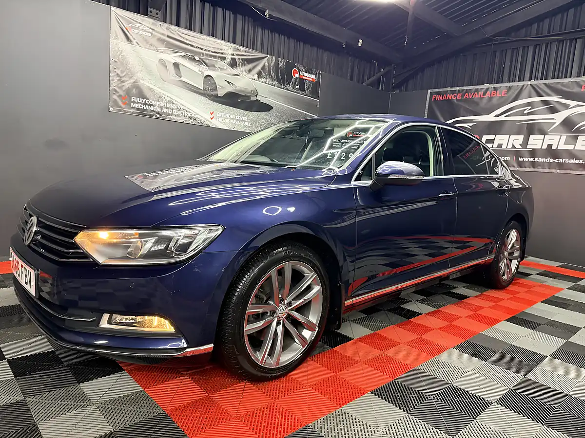 Used 2016 Volkswagen Passat GT Blue - Interior and Exterior details 2