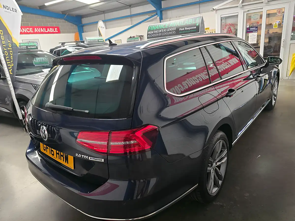 Used 2016 Volkswagen Passat GT Blue - Interior and Exterior details 2