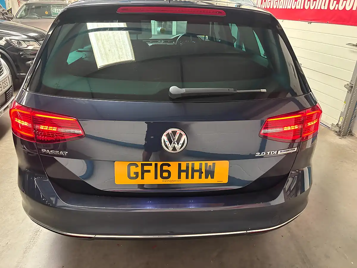 Used 2016 Volkswagen Passat GT Blue - Interior and Exterior details 4