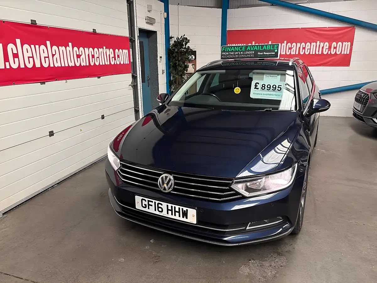 Used 2016 Volkswagen Passat GT Blue - Interior and Exterior details 7