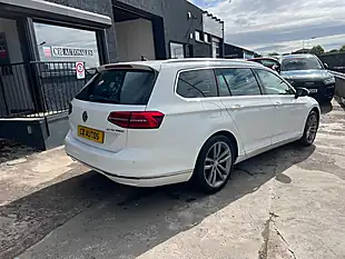 Used 2016 Volkswagen Passat GT White - Interior and Exterior details 4