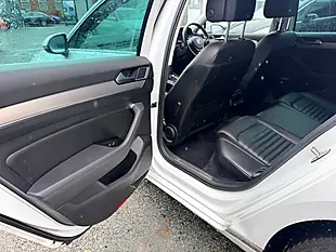 Used 2016 Volkswagen Passat GT White - Interior and Exterior details 17