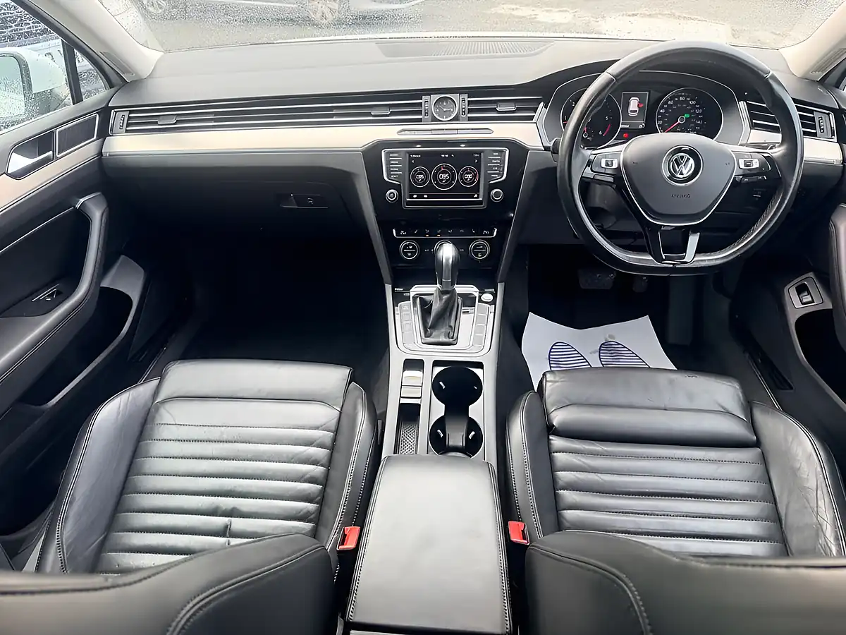 Used 2016 Volkswagen Passat GT White - Interior and Exterior details 20