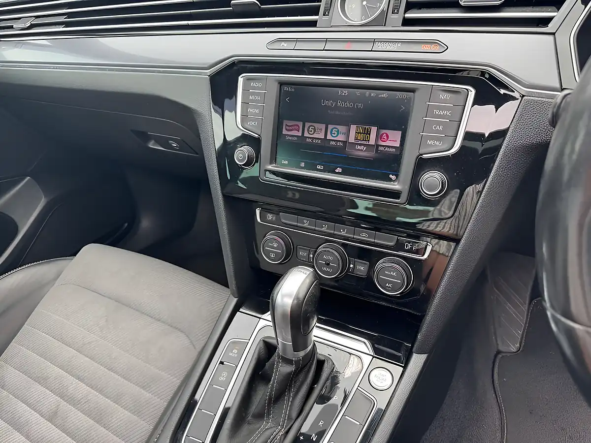 Used 2016 Volkswagen Passat R-Line Grey - Interior and Exterior details 16