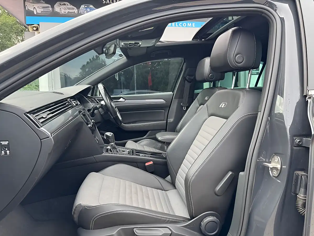 Used 2016 Volkswagen Passat R-Line Grey - Interior and Exterior details 18