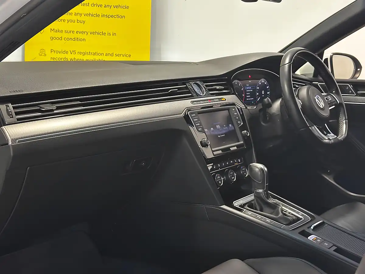 Used 2016 Volkswagen Passat R-Line Oryx White - Interior and Exterior details 13