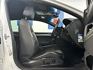 Used 2016 Volkswagen Passat R-Line Oryx White - Interior and Exterior details 3