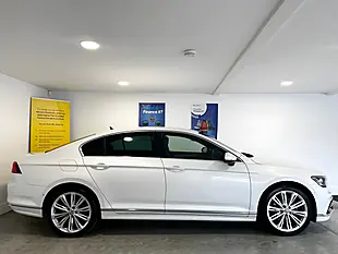 Used 2016 Volkswagen Passat R-Line Oryx White - Interior and Exterior details 7