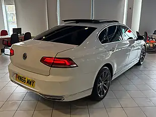 Used 2016 Volkswagen Passat R-Line White - Interior and Exterior details 10