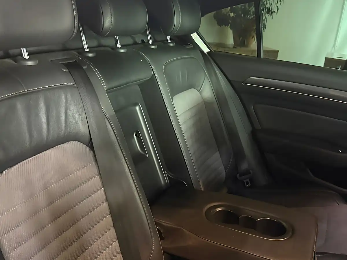 Used 2016 Volkswagen Passat R-Line White - Interior and Exterior details 15