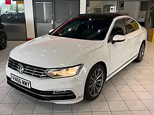 Used 2016 Volkswagen Passat R-Line White - Interior and Exterior details 5