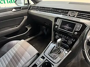 Used 2016 Volkswagen Passat R-Line White - Interior and Exterior details 12