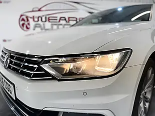 Used 2016 Volkswagen Passat R-Line White - Interior and Exterior details 4