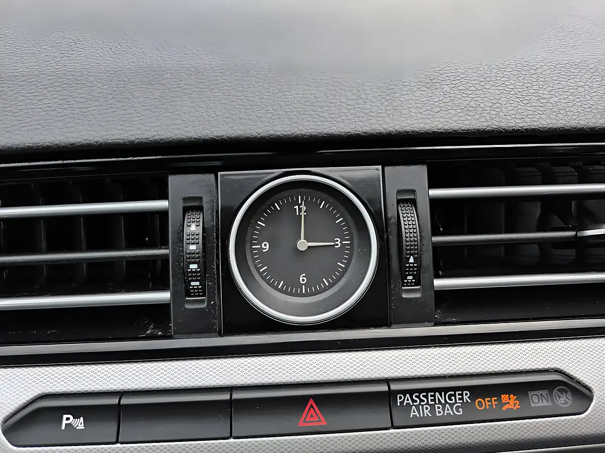Used 2016 Volkswagen Passat Se Business Black - Interior and Exterior details 14
