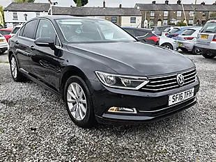 Used 2016 Volkswagen Passat Se Business Black - Interior and Exterior details 2
