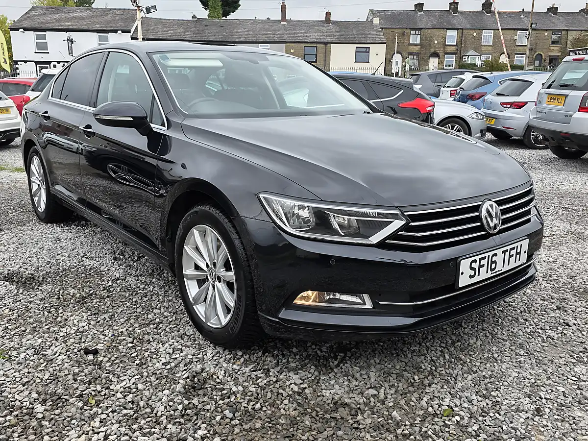 Used 2016 Volkswagen Passat Se Business Black - Interior and Exterior details 2