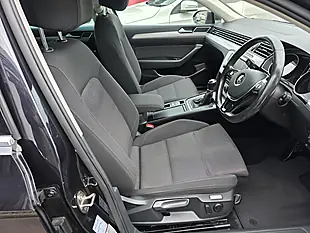 Used 2016 Volkswagen Passat Se Business Black - Interior and Exterior details 9