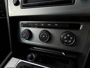 Used 2016 Volkswagen Passat Se Business Deep Black - Interior and Exterior details 17